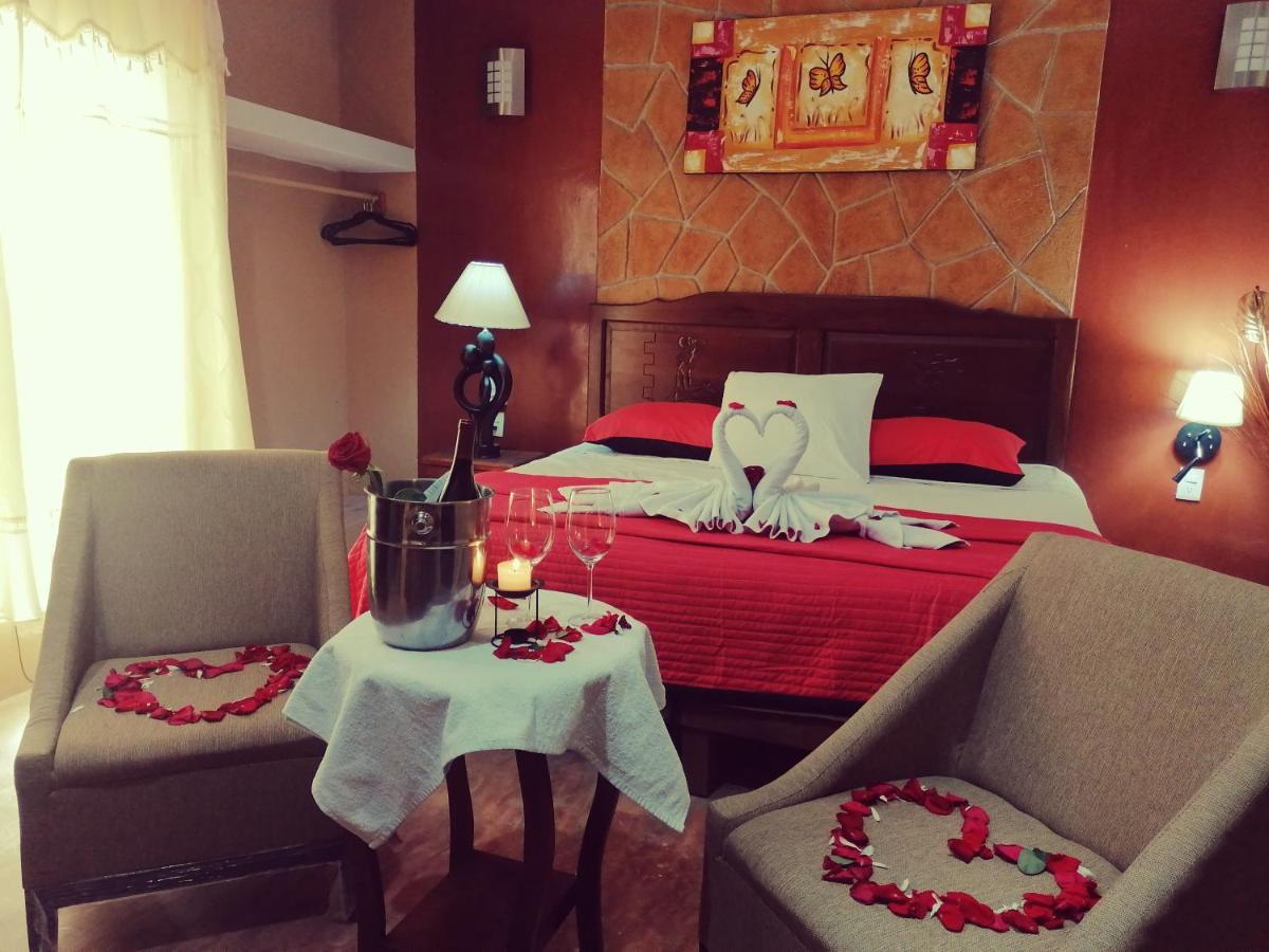 Hotel Mayahau โกบา ภายนอก รูปภาพ